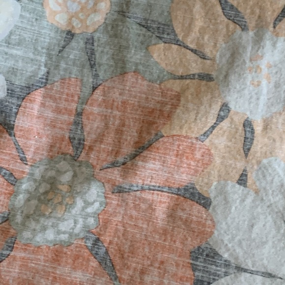 Vissla Short Sleeve Men's Button Down Shirt Size Large, Fits like a medium - Picture 2 of 12